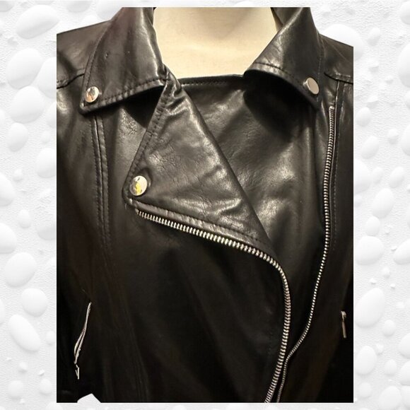 Edgy Black Faux Leather Moto Jacket - Butter Soft Size L - Picture 9 of 13